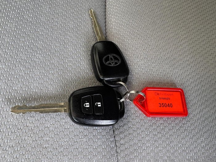 2013 Toyota Yaris YR