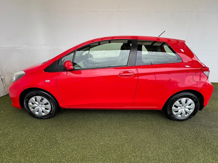 2013 Toyota Yaris YR