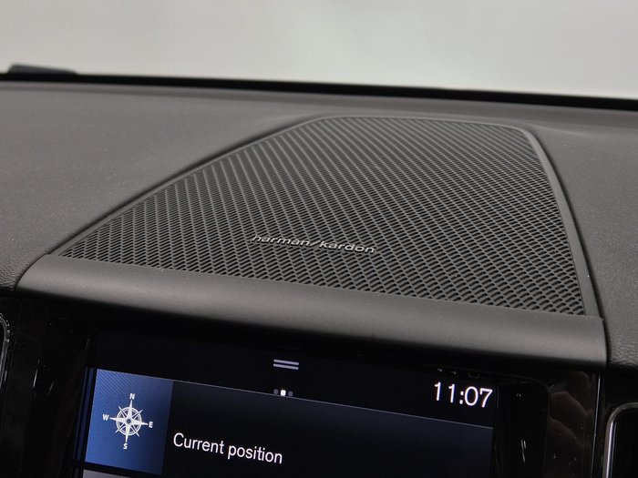 2020 Volvo XC60 T5 Momentum