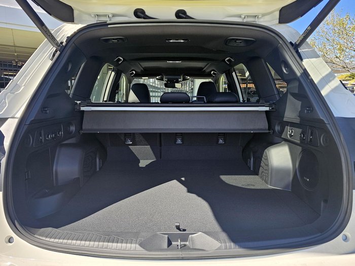 2025 Subaru Forester Hybrid Sport S6 MY26 AWD Crystal White