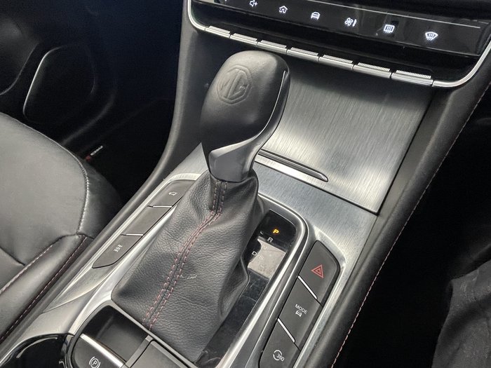 2022 MG HS Essence X