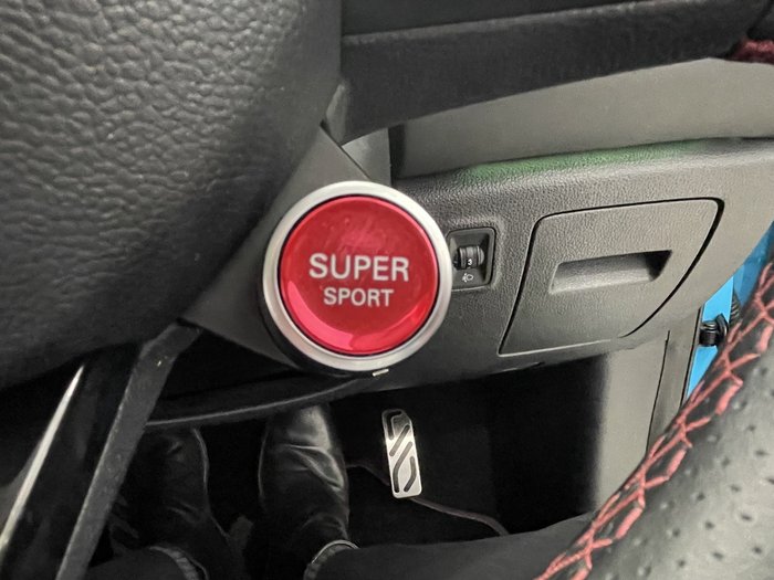 2022 MG HS Essence X