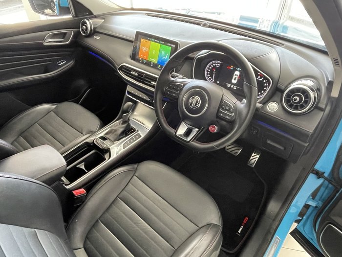 2022 MG HS Essence X