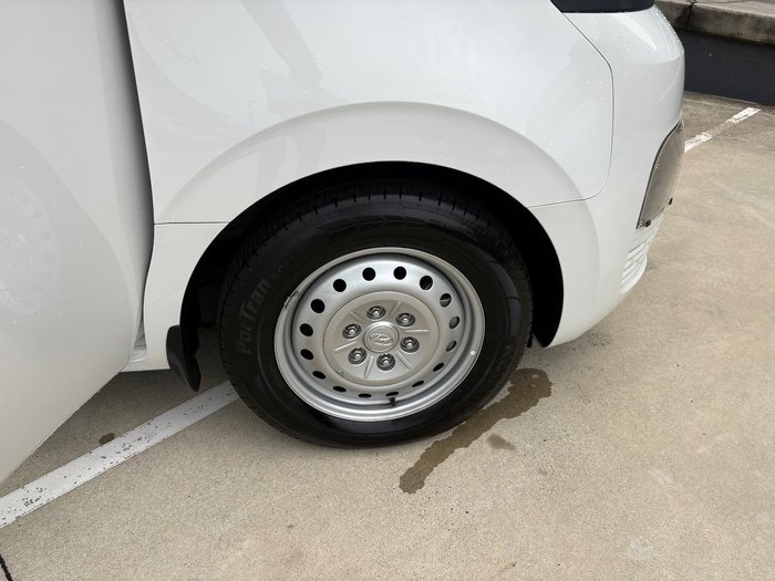 2024 Hyundai STARIA LOAD