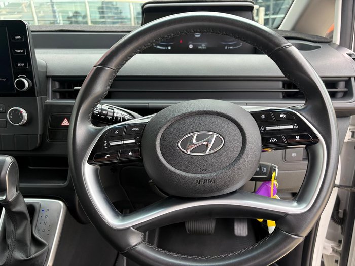 2024 Hyundai STARIA LOAD