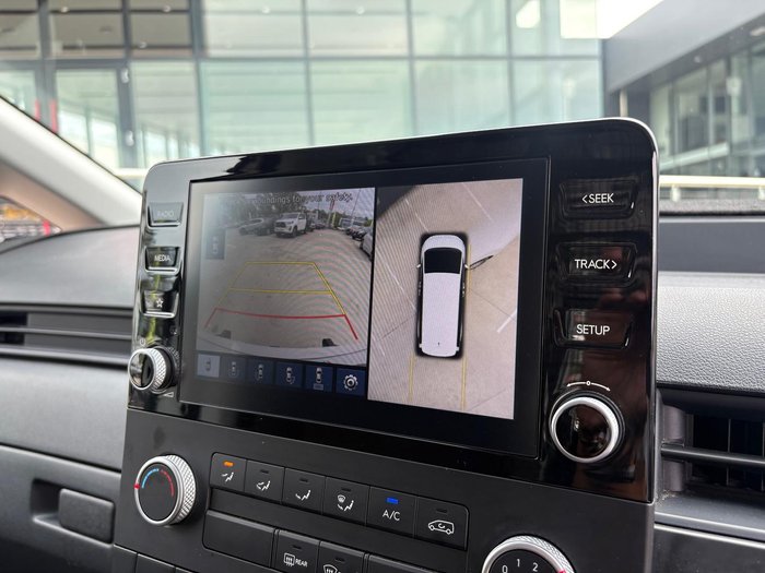 2024 Hyundai STARIA LOAD