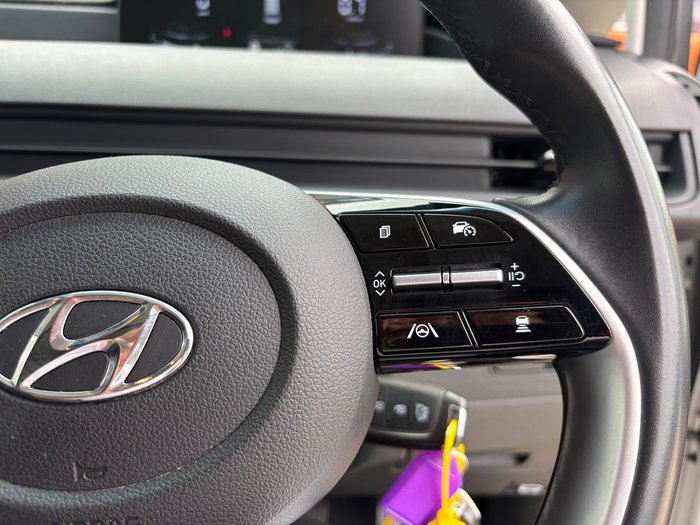 2024 Hyundai STARIA LOAD