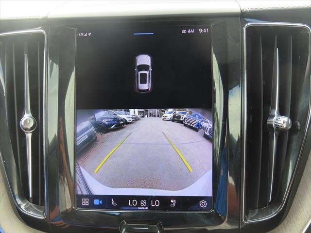 2022 Volvo XC60 B5 Inscription