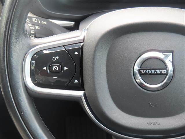 2022 Volvo XC60 B5 Inscription