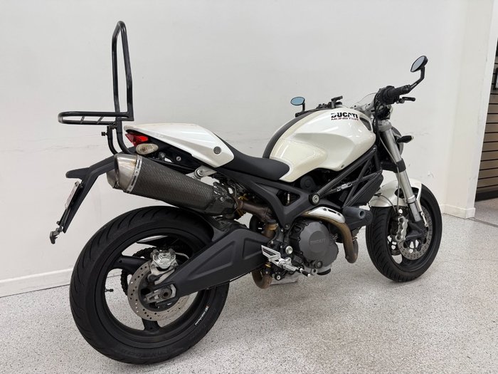 2008 DUCATI MONSTER 696 White