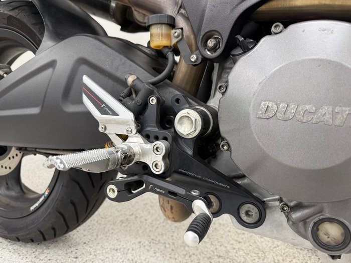 2008 DUCATI MONSTER 696 White