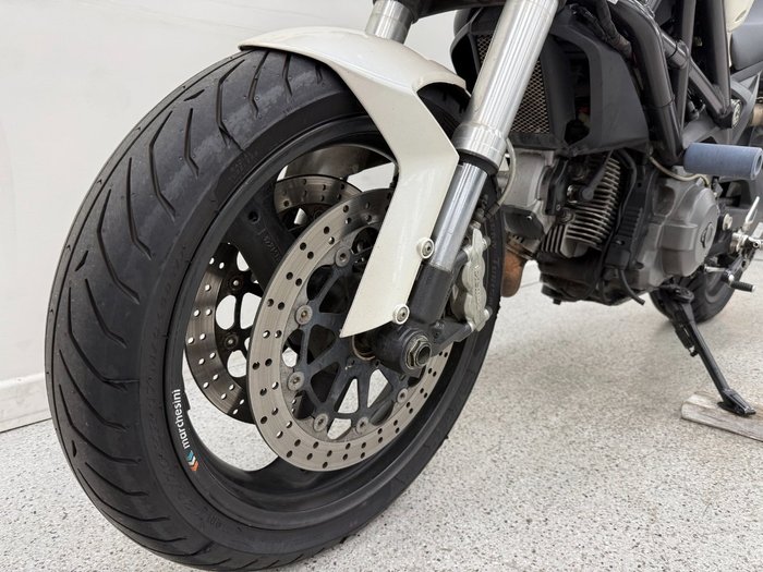 2008 DUCATI MONSTER 696 White