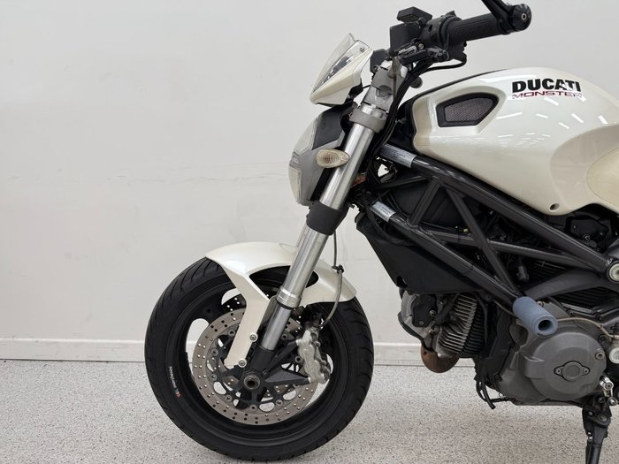 2008 DUCATI MONSTER 696 White