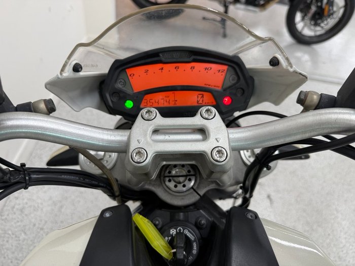 2008 DUCATI MONSTER 696 White