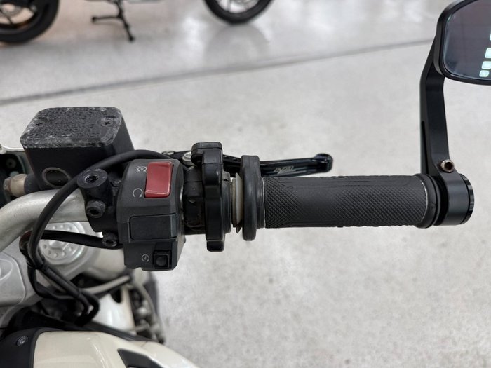 2008 DUCATI MONSTER 696 White