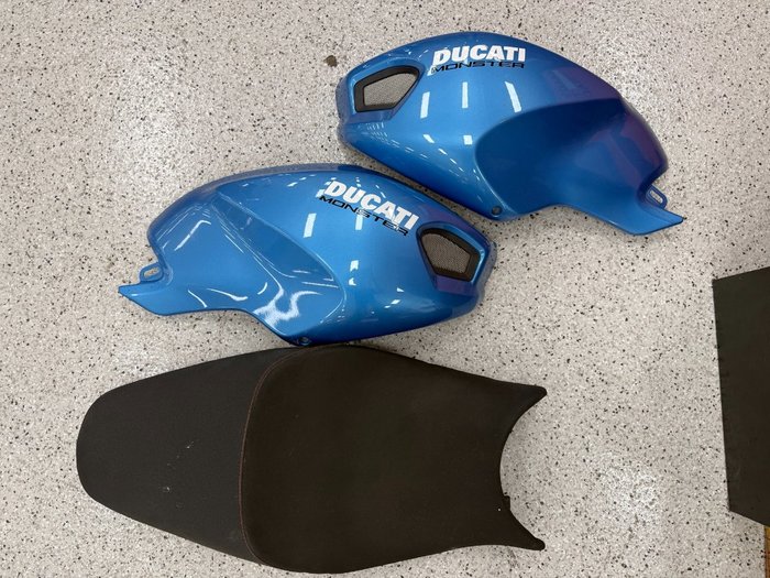 2008 DUCATI MONSTER 696 White