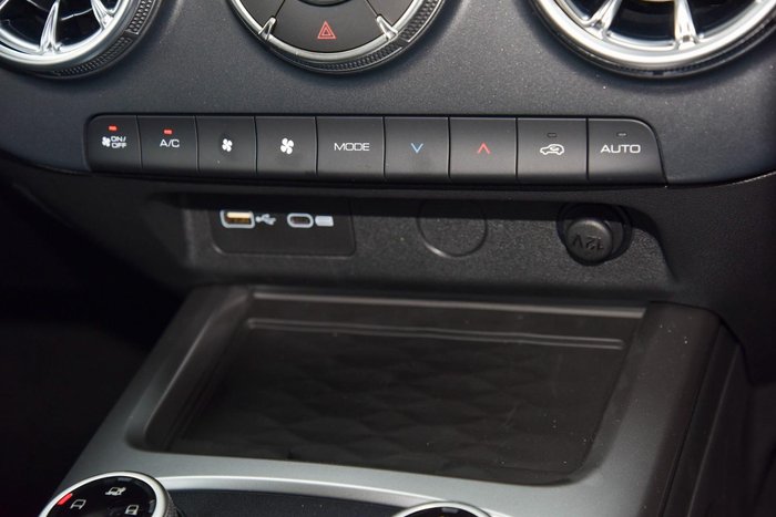 2025 GWM Tank 300 Lux