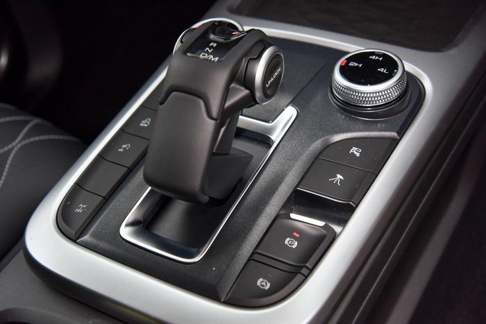 2025 GWM Tank 300 Lux