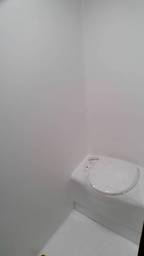 2025 Supreme 1960_C_K1e4b_T Eclipse Sunray 19'6 2 Bunk