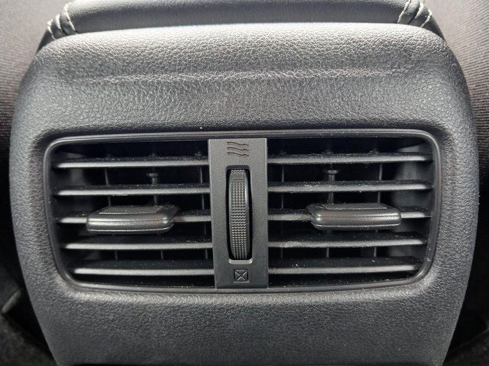 2024 Nissan QASHQAI ST+