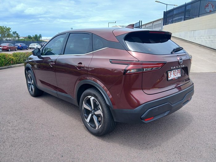 2024 Nissan QASHQAI ST+