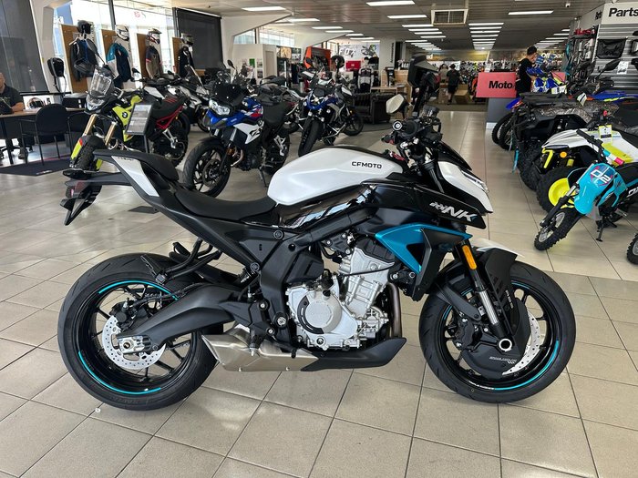 2025 CFMOTO 675NK NK White