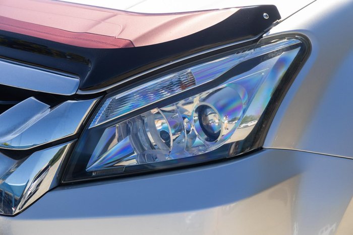 2016 Isuzu MU-X LS-T MY15.5 4x2 Titanium Silver