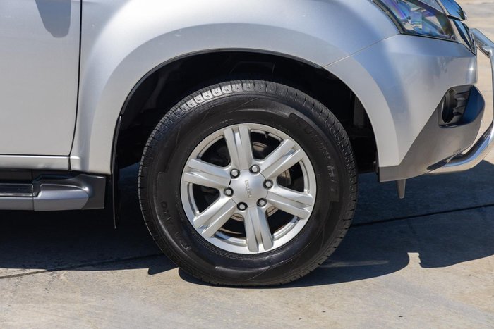 2016 Isuzu MU-X LS-T MY15.5 4x2 Titanium Silver