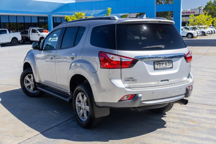 2016 Isuzu MU-X LS-T MY15.5 4x2 Titanium Silver
