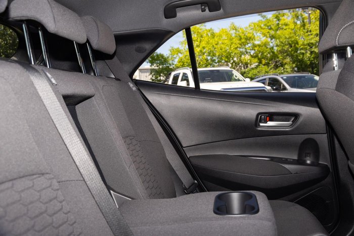 2019 Toyota Corolla SX Hybrid ZWE211R Silver Pearl