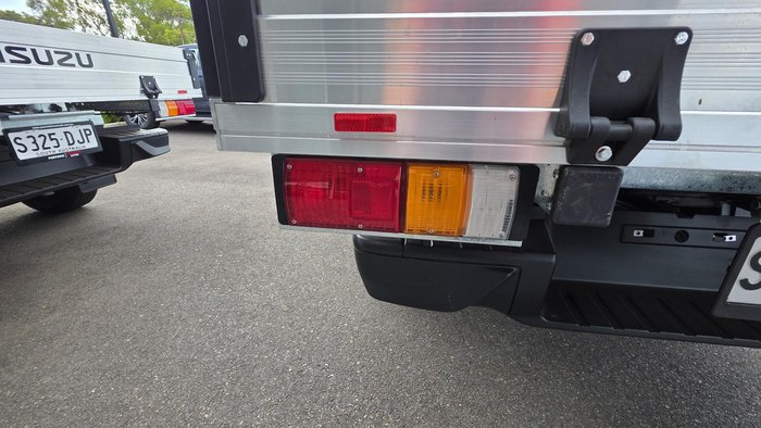 2025 Isuzu D-MAX SX High Ride MY25.5 4x2 Mineral White