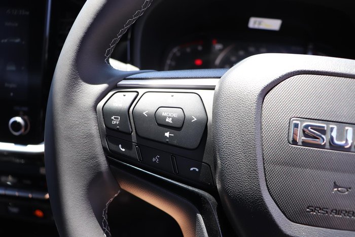 2025 Isuzu MU-X LS-T