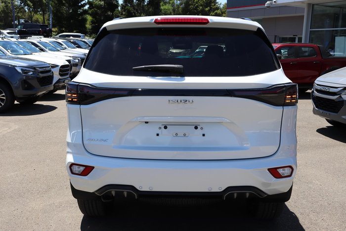 2025 Isuzu MU-X LS-T