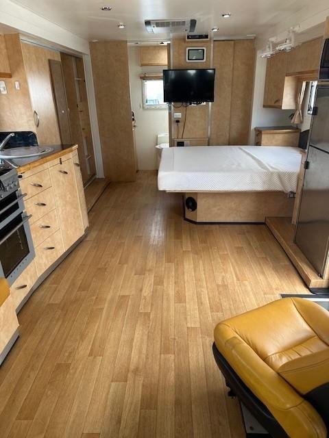 2005 Paradise Independence