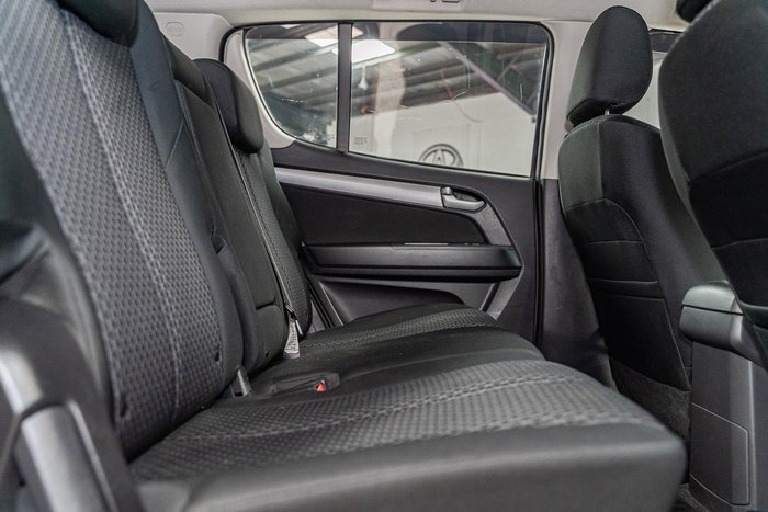 2014 Isuzu MU-X LS-T MY14 4X4 Dual Range Silky White