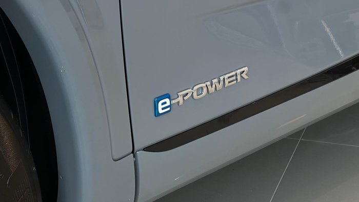 2025 Nissan QASHQAI N-DESIGN e-POWER J12 MY25 Ceramic Grey with Onyx Black Roof