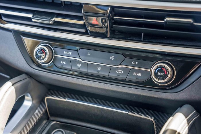 2022 LDV D90 Executive