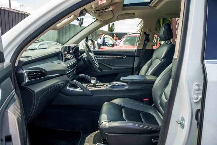 2022 LDV D90 Executive