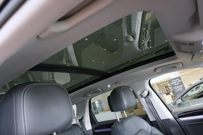 2019 Volkswagen Touareg 190TDI Launch Edition