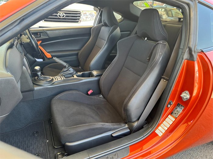 2017 TOYOTA 86 GT ZN6 MY17 orange