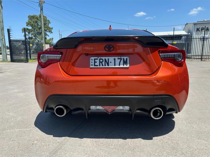 2017 TOYOTA 86 GT ZN6 MY17 orange