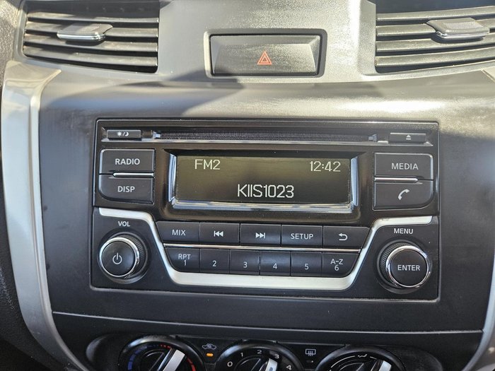 2020 Nissan Navara RX