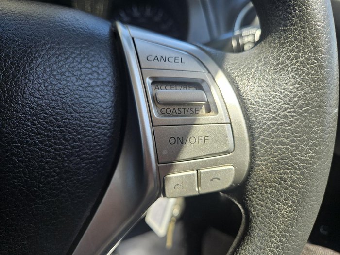 2020 Nissan Navara RX