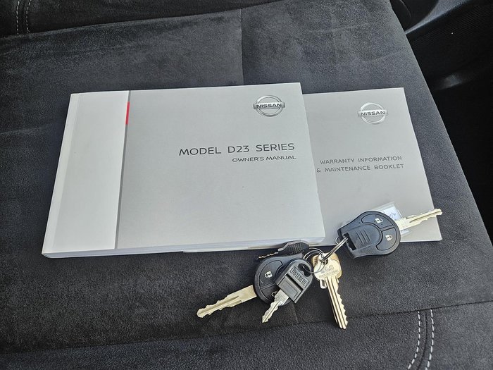 2020 Nissan Navara RX