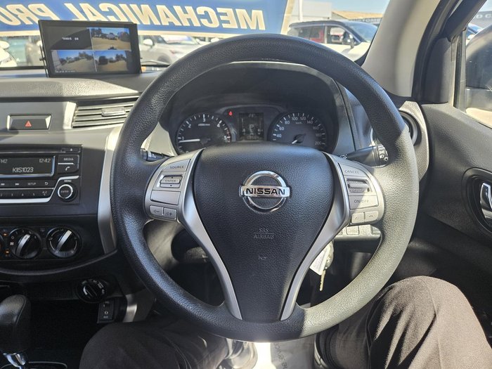 2020 Nissan Navara RX