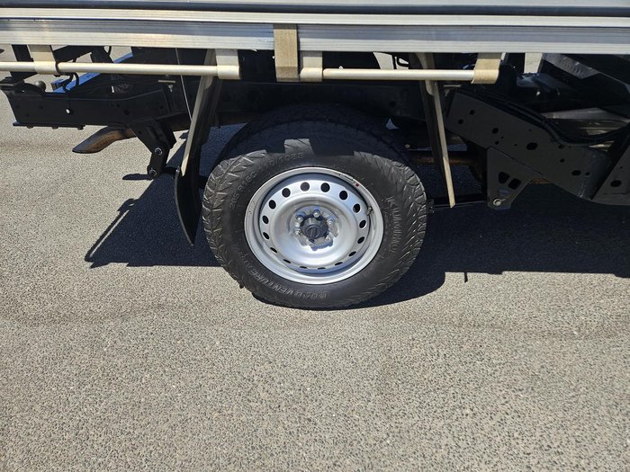 2020 Nissan Navara RX