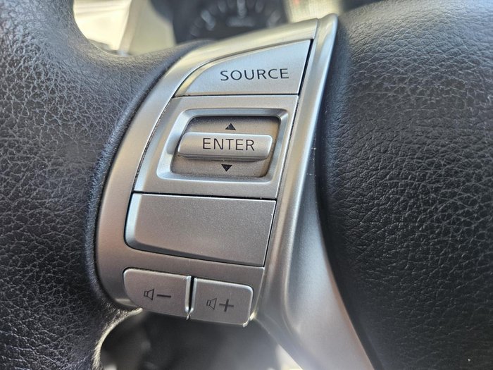 2020 Nissan Navara RX