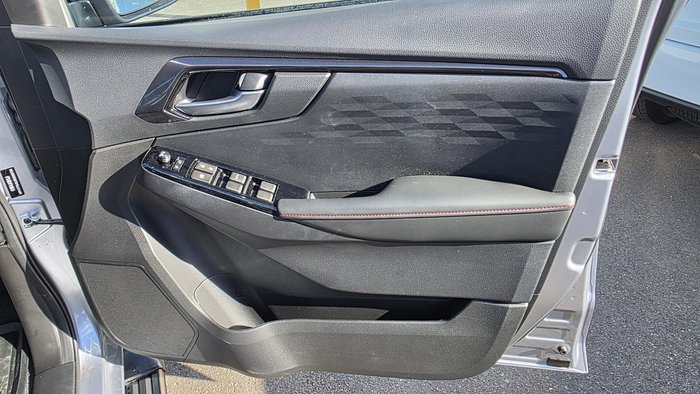 2025 Isuzu D-MAX X-TERRAIN