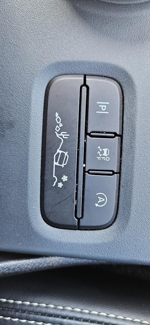 2024 Ford Everest Platinum