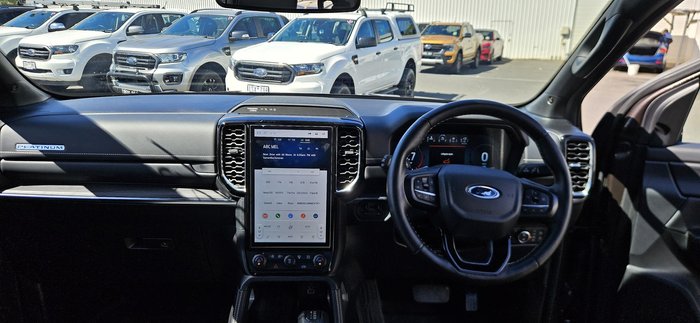 2024 Ford Everest Platinum